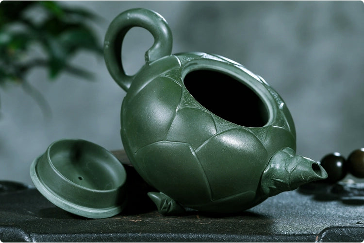 Handmade Frog Lotus Seed Teapot (420ml)