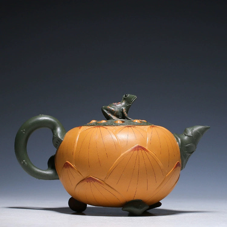 Handmade Frog Lotus Seed Teapot (420ml)